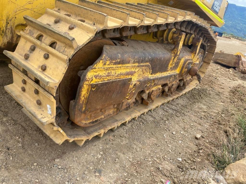 Komatsu D 155 AX-6 Bouteurs sur chenilles