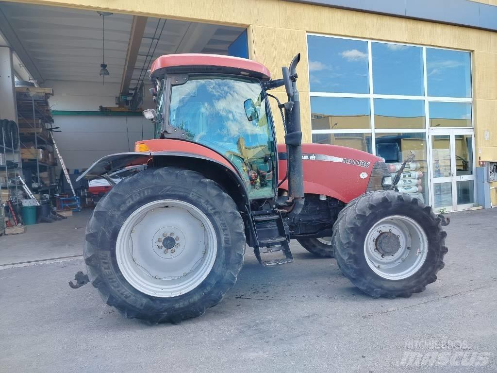 CASE MXU135 Tracteur