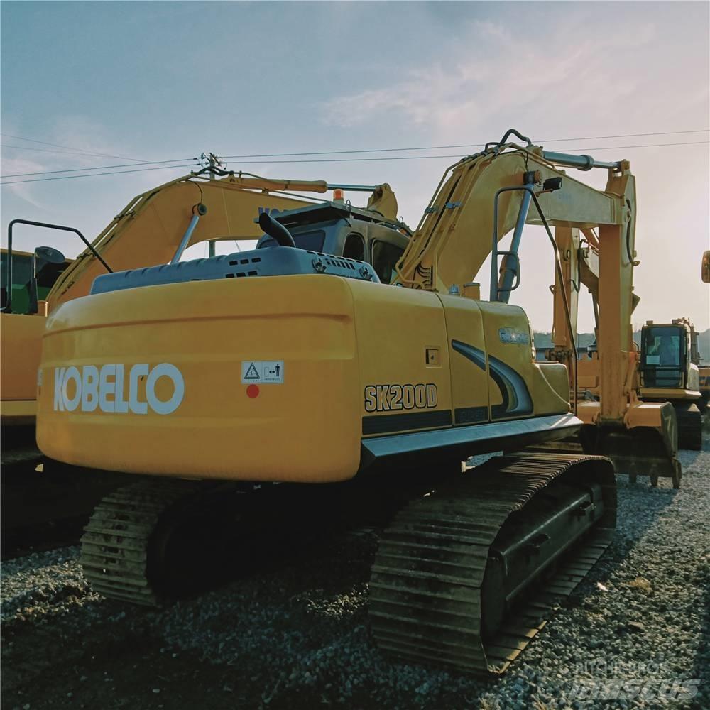 Kobelco SK200-8 Pelle sur chenilles
