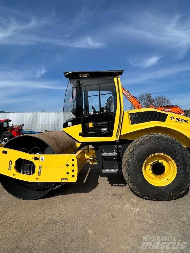 Bomag BW 211 D5 Compacteur de sol