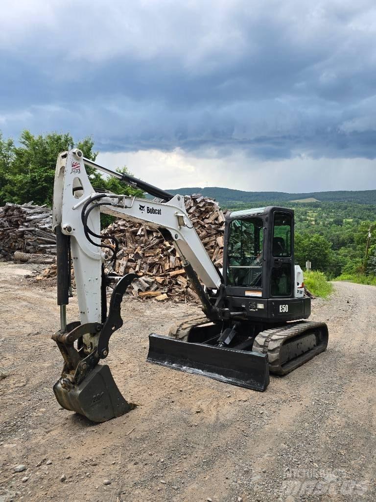 Bobcat E 50 Mini pelle < 7t