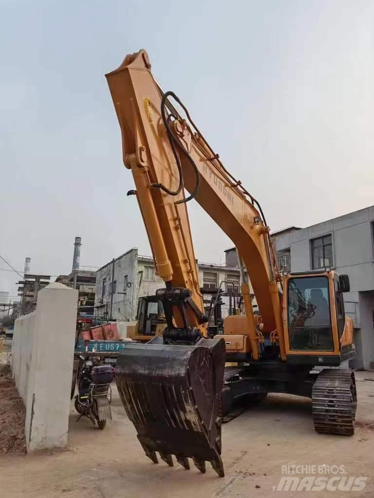 Hyundai R220LC-9S Pelle sur chenilles