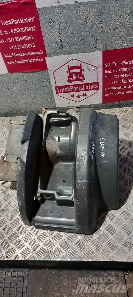 Scania 94 D.   1543634 Cabines