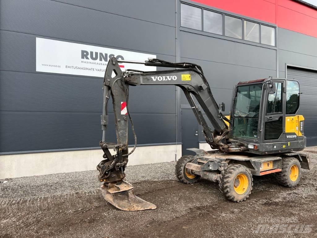 Volvo EW 60 E Pelle sur pneus