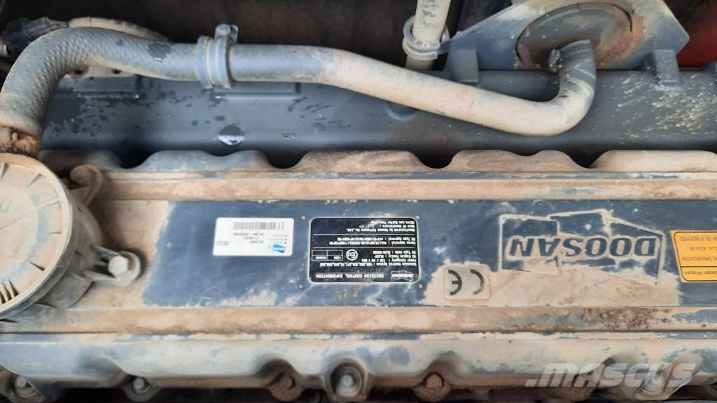 Doosan DX 300 LC-5 Pelle sur chenilles