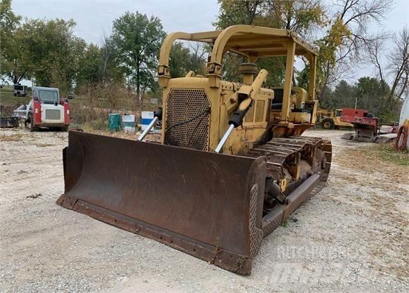 CAT D6C Bouteurs sur chenilles