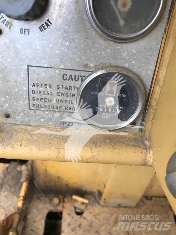 CAT D6C Bouteurs sur chenilles