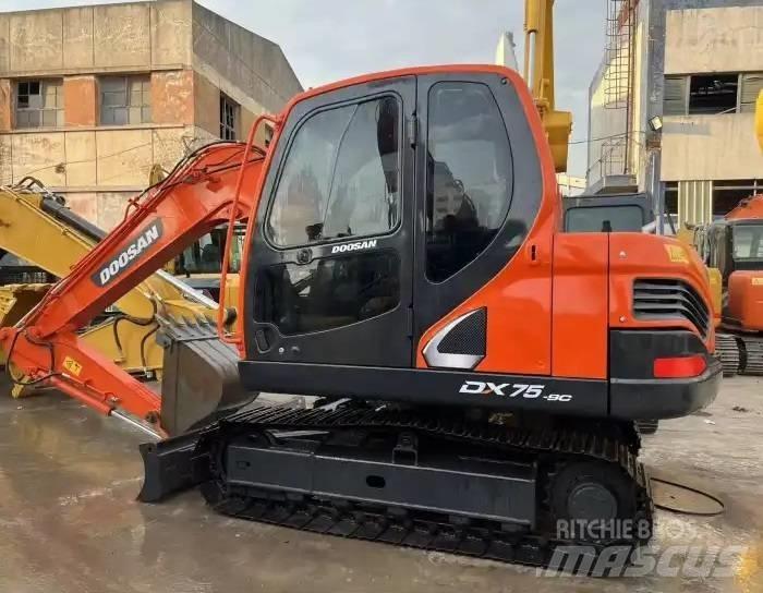 Doosan DX75-9C Mini pelle 7t-12t