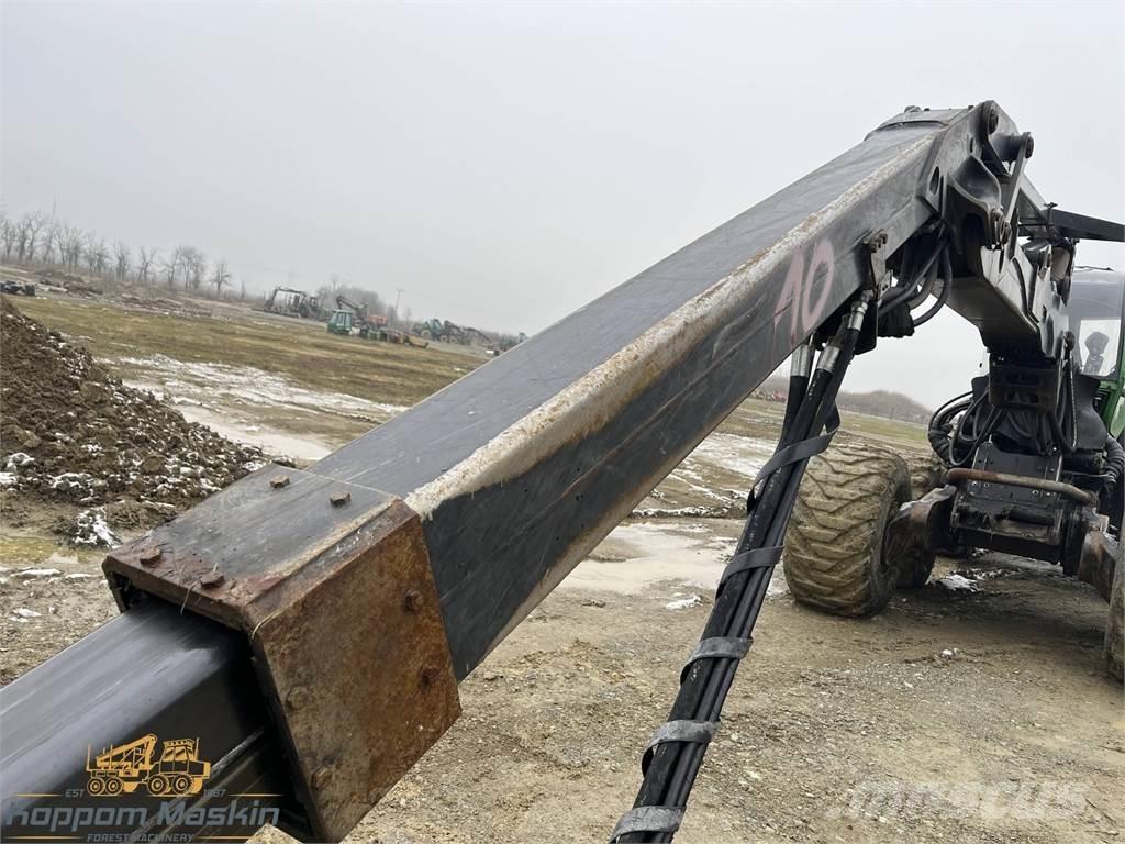 John Deere CH811 Grue forestière