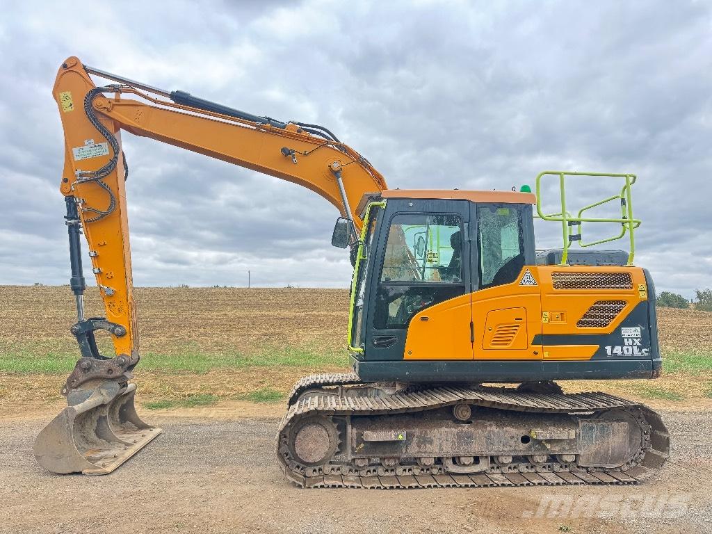 Hyundai HX140 LC Pelle sur chenilles