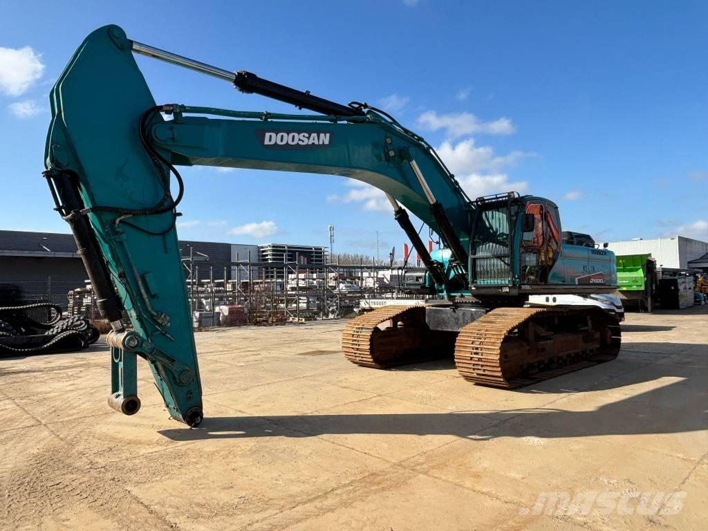 Doosan DX 480 LC Pelle sur chenilles