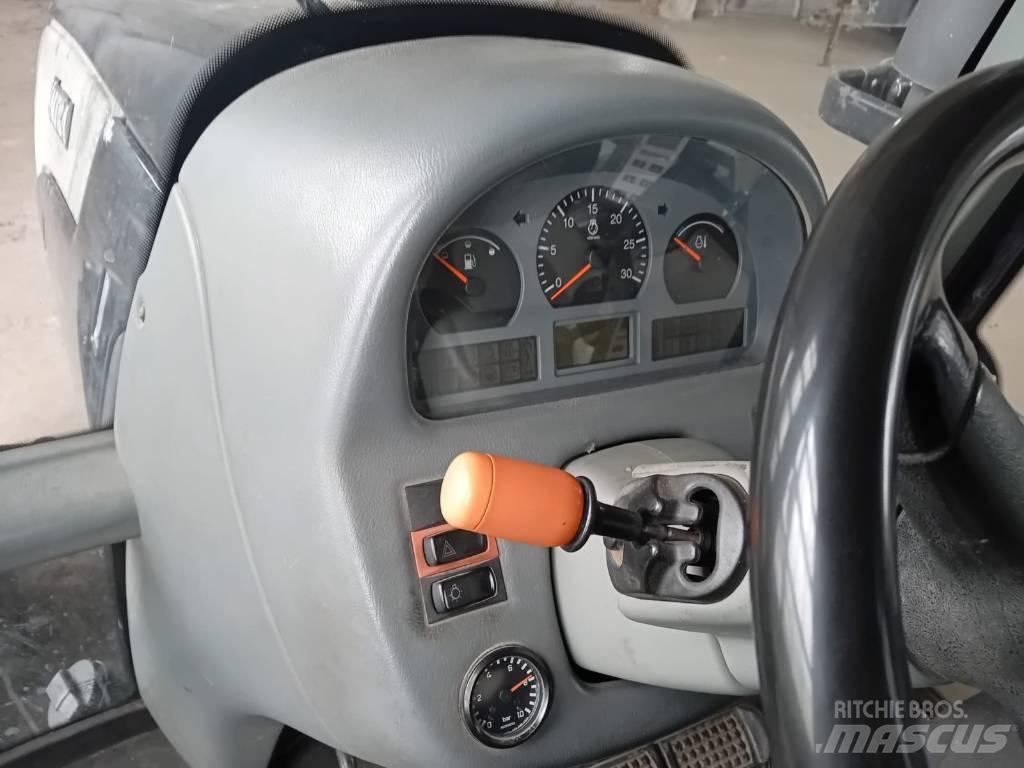 Valtra T 171 Tracteur