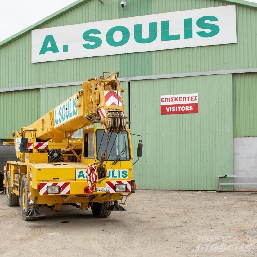 Liebherr LTM 1035 Grues tout terrain