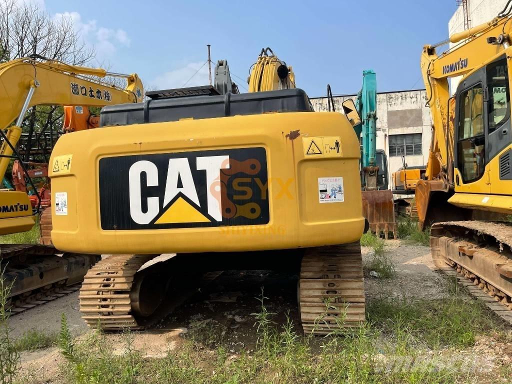CAT 326 D2 Pelle sur chenilles