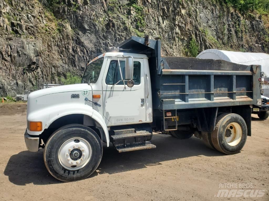 International 4990 Camion benne