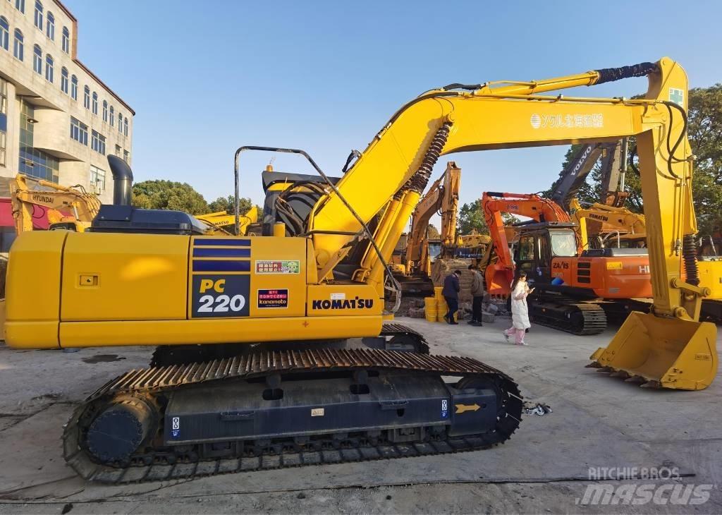 Komatsu PC 220-7 Pelle sur chenilles
