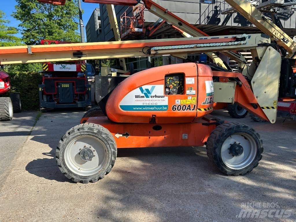 JLG 600 AJ Nacelles articulées