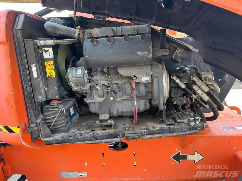 JLG 600 AJ Nacelles articulées