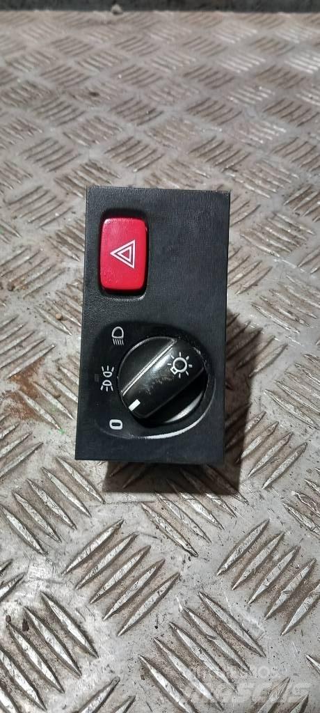 Scania R 440   1900317 Cabines