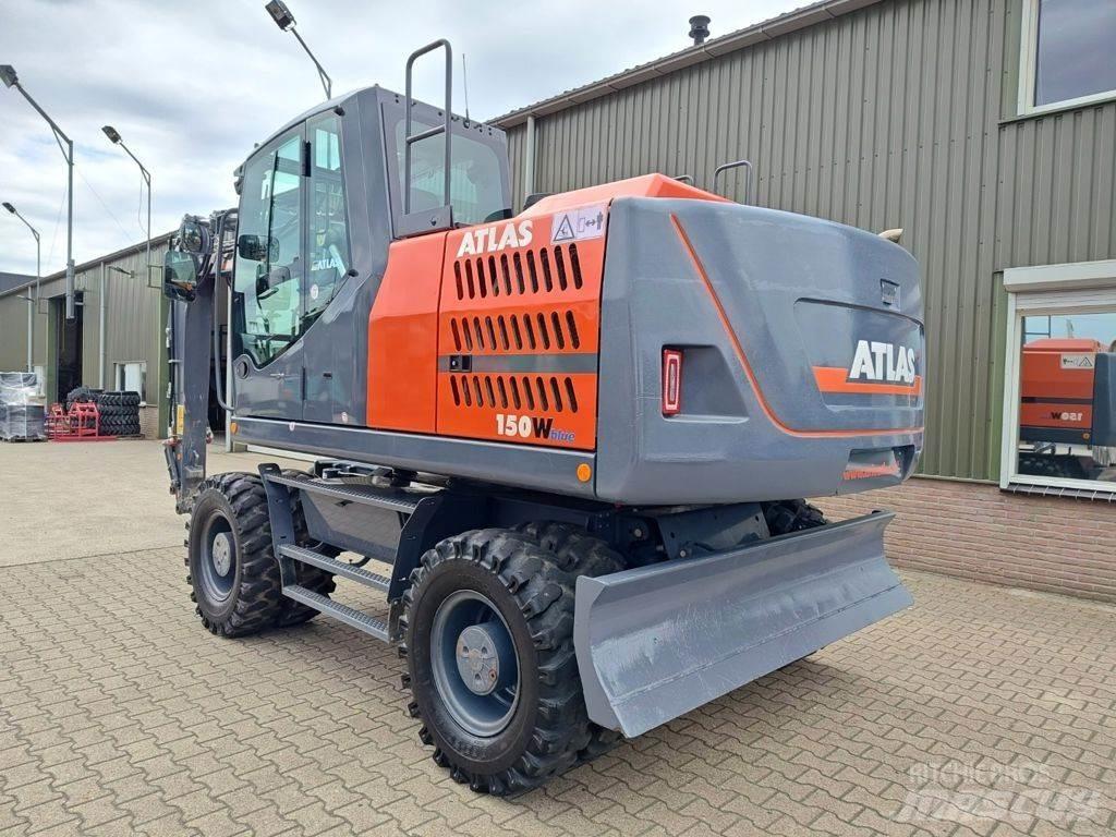Atlas 150W Pelle sur pneus