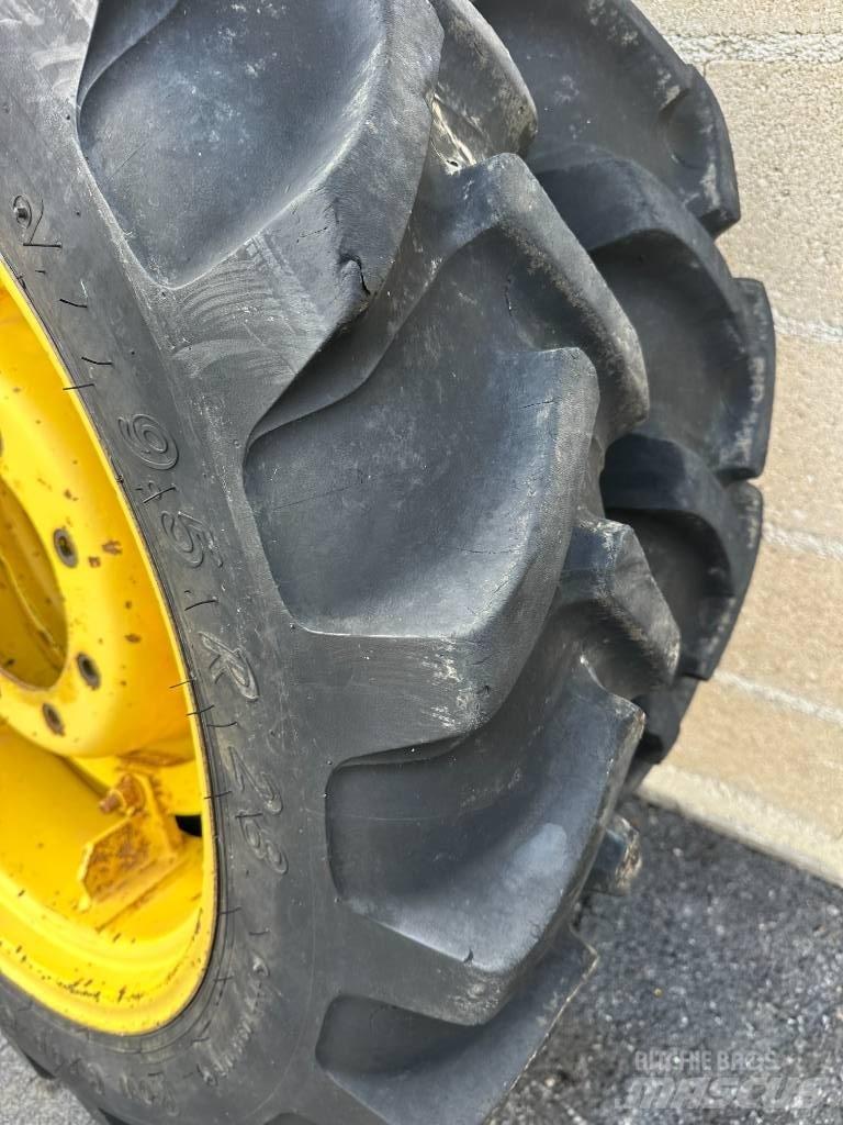 Alliance 230/95R28 Pneus, roues et jantes