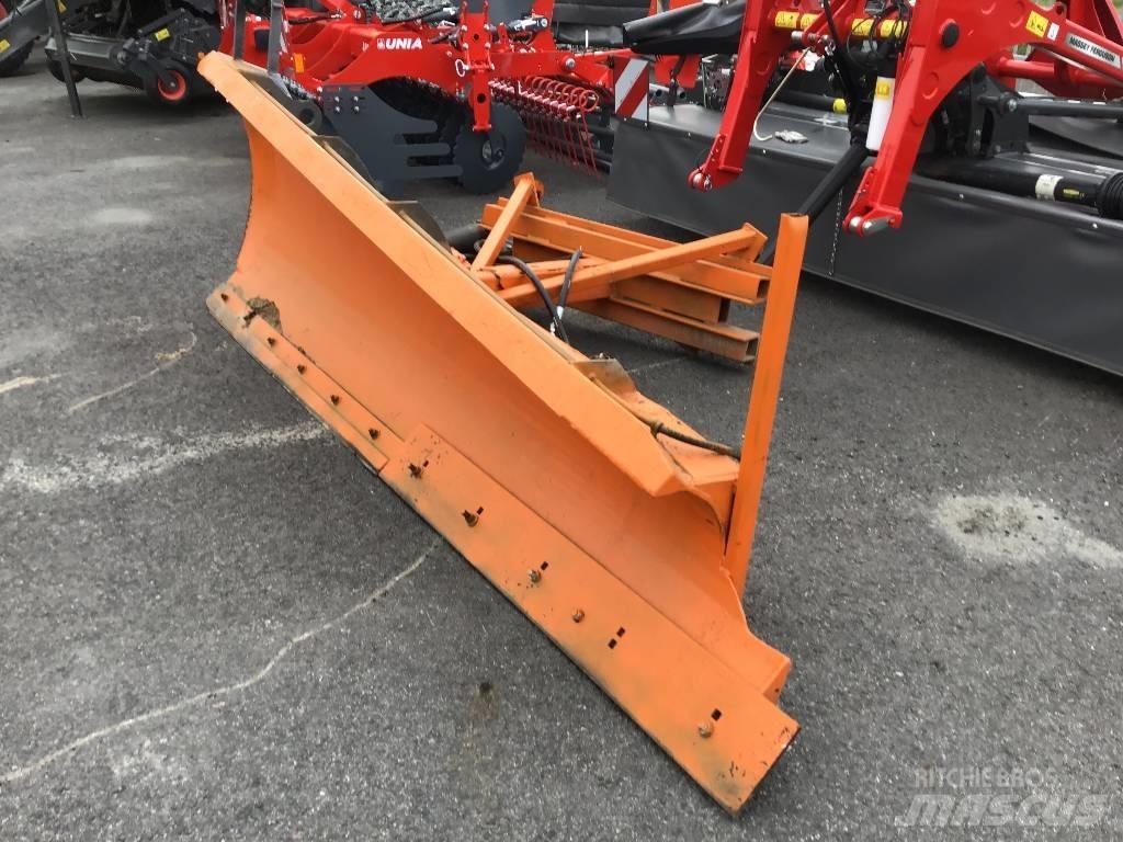  Pure 200 Chasse neige