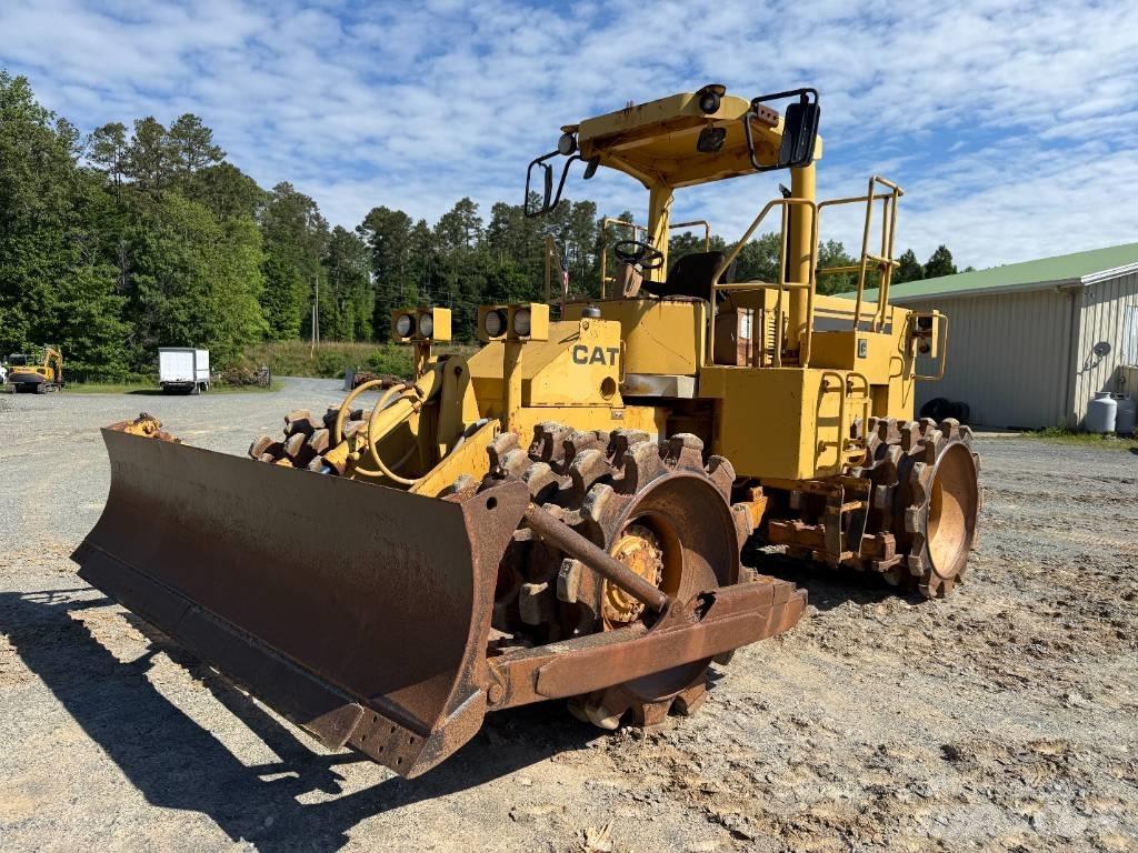 CAT 815 B Compacteur de sol