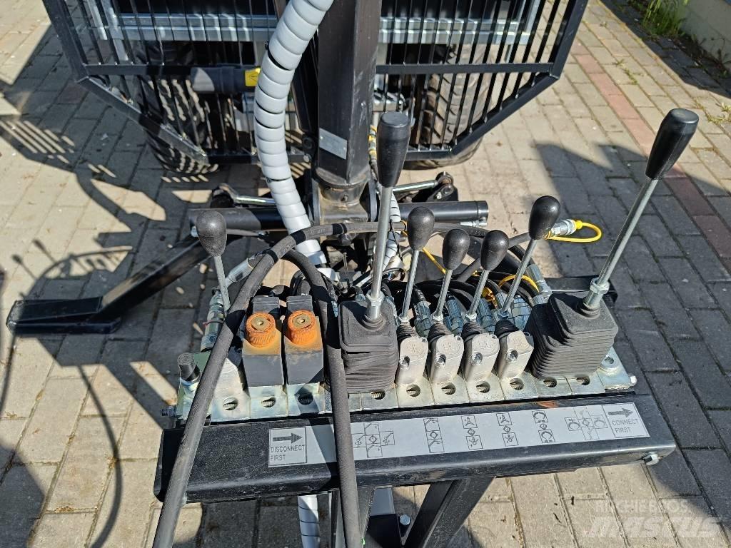 John Deere 3038 E Tracteur