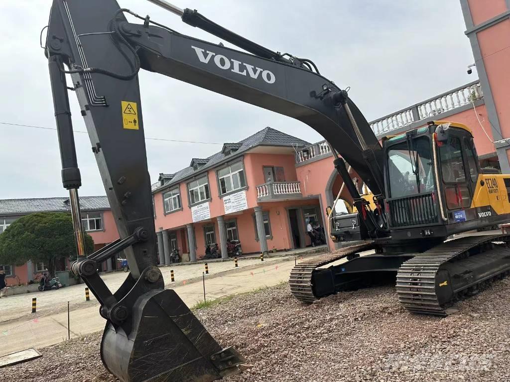 Volvo EC 240 Pelle sur chenilles
