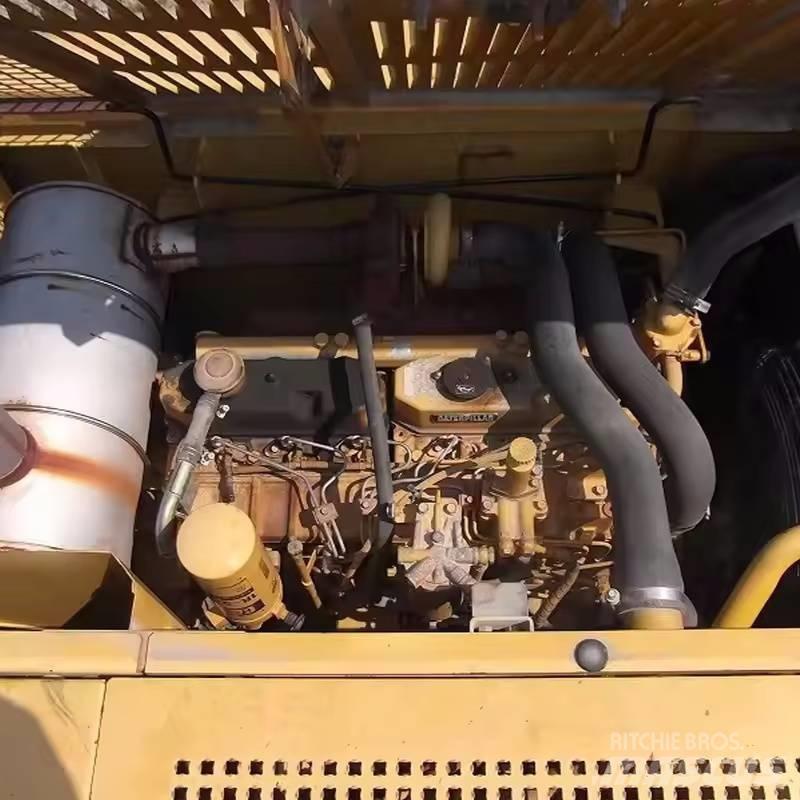 CAT 320 C Pelle sur chenilles