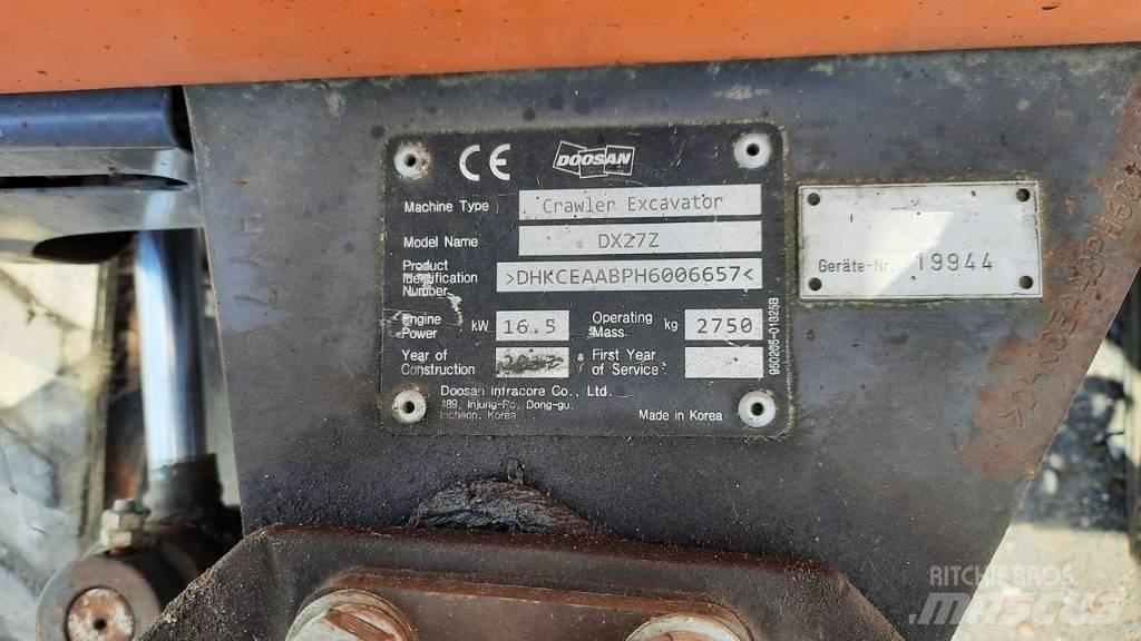 Doosan DX 27 Z Mini pelle < 7t
