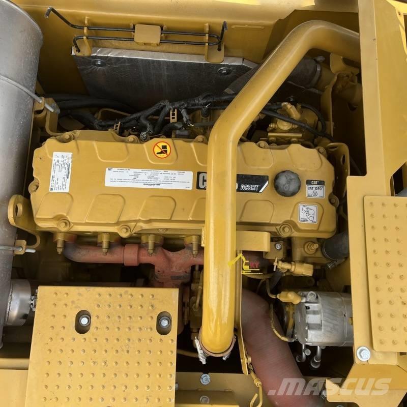 CAT 330D2L Pelle sur chenilles