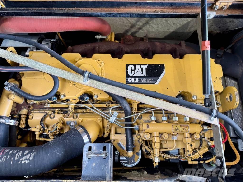 CAT M 318 D Pelle sur pneus
