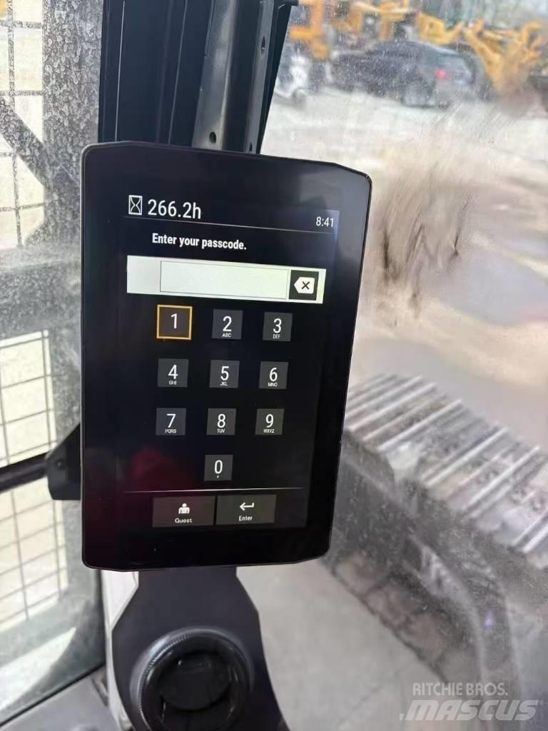 CAT 323GC Pelle sur chenilles