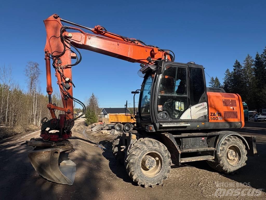 Hitachi ZX 140 W-5B Pelle sur pneus