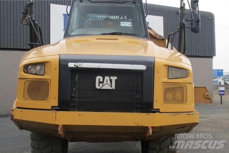 CAT 730C2 Tombereau articulé