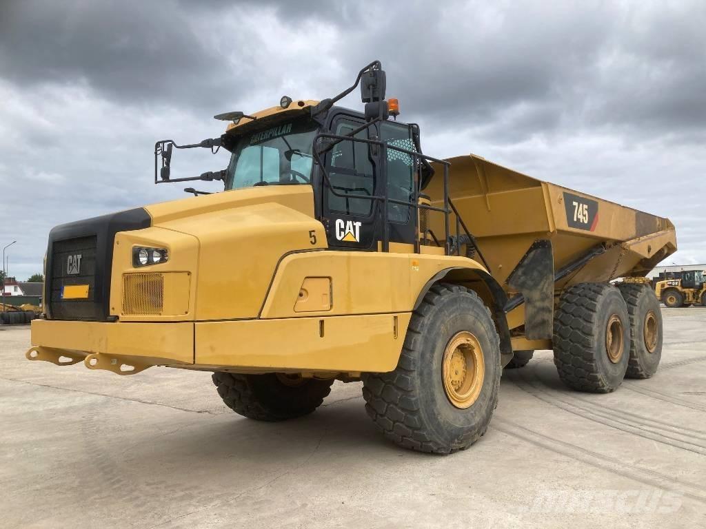 CAT 745 Tombereau articulé