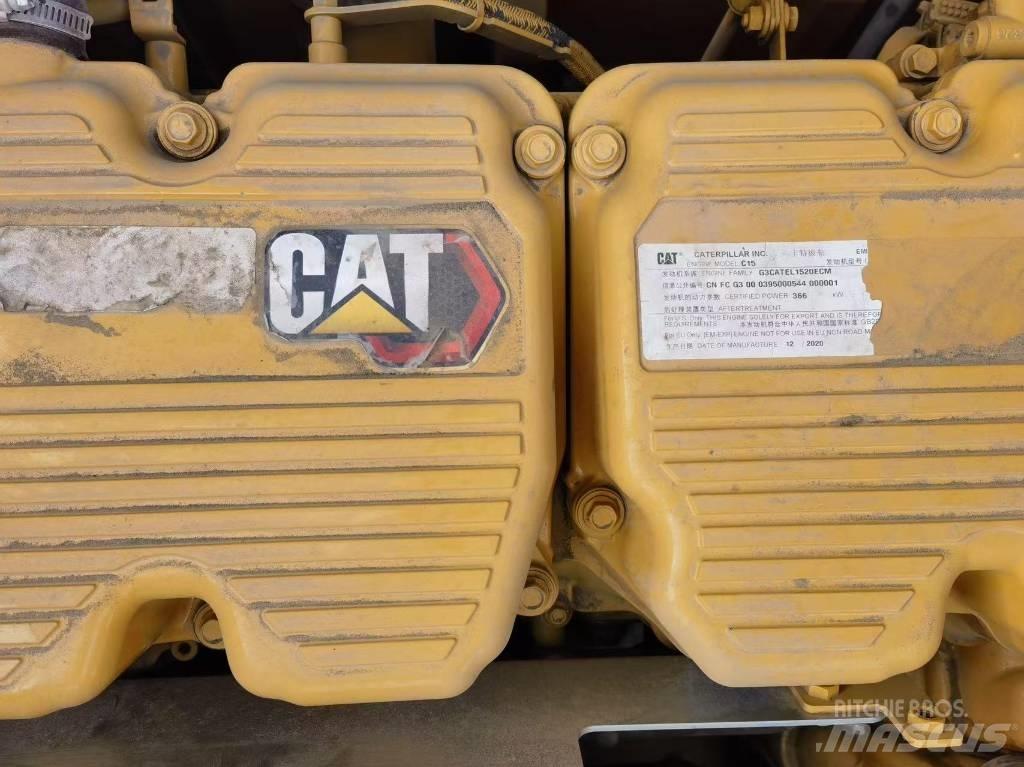 CAT 374 Pelle sur chenilles
