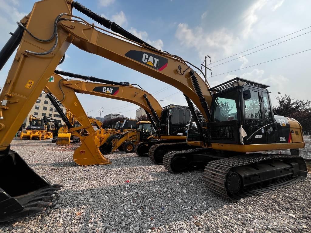 CAT 320 D Pelle sur chenilles