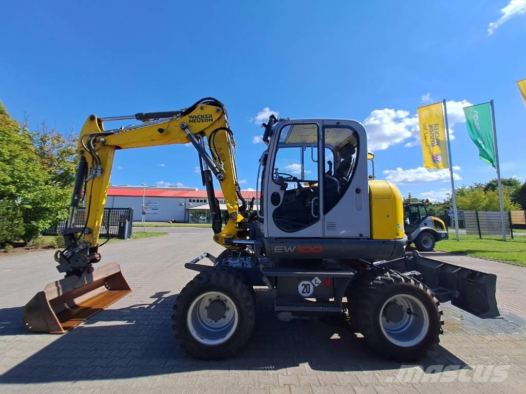 Wacker Neuson EW100 Pelle sur pneus