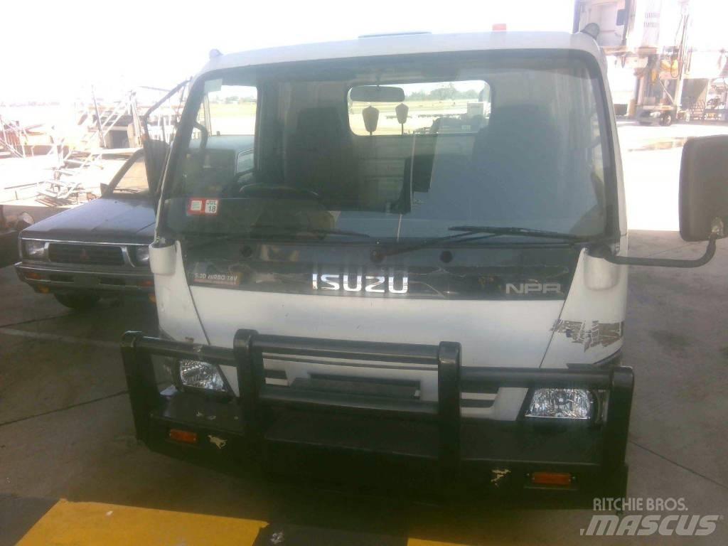 Isuzu NPR Motrici cisterna