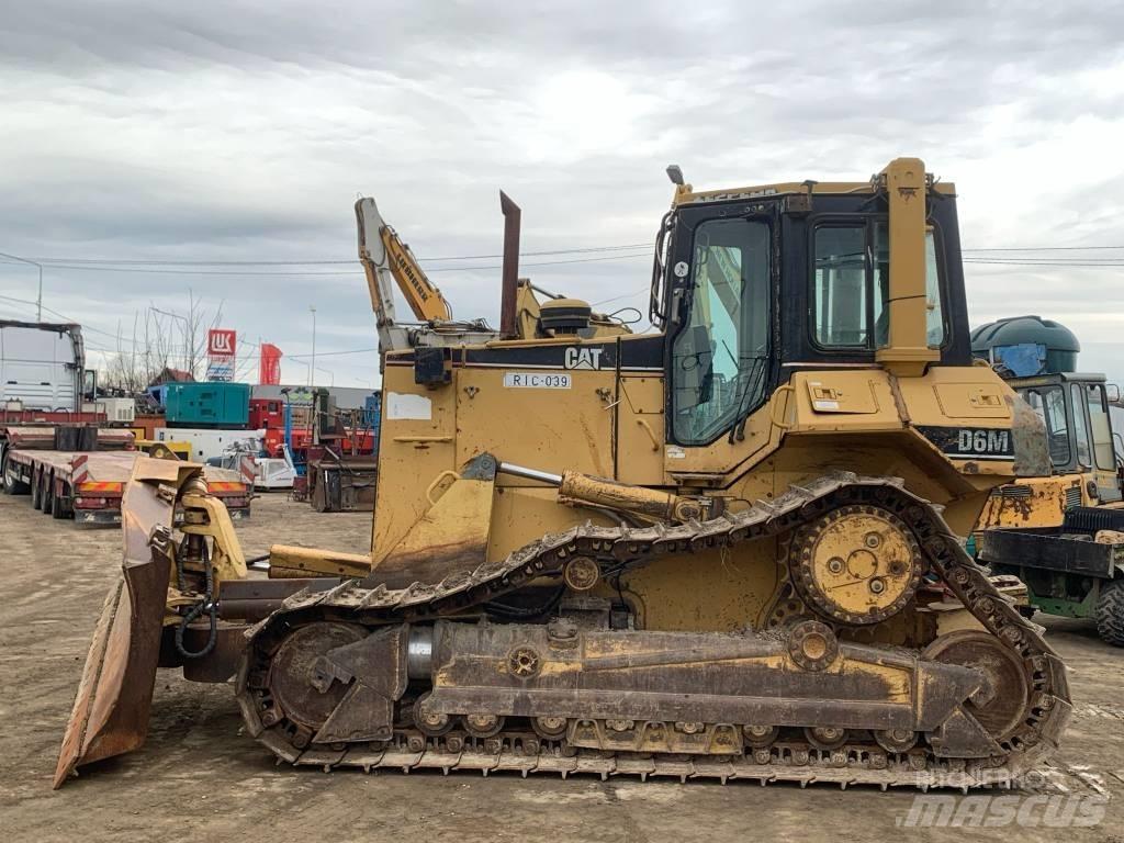 CAT D 6 M XL Bouteurs sur chenilles