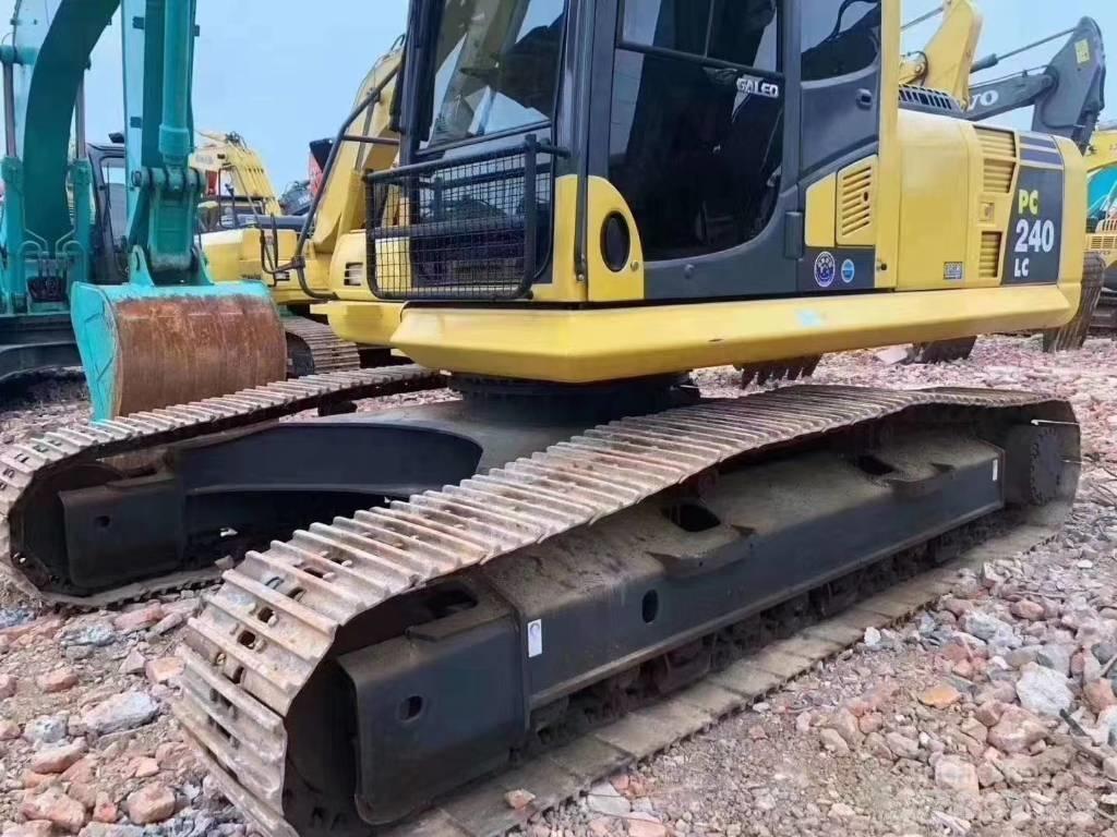 Komatsu PC 240 Pelle sur chenilles