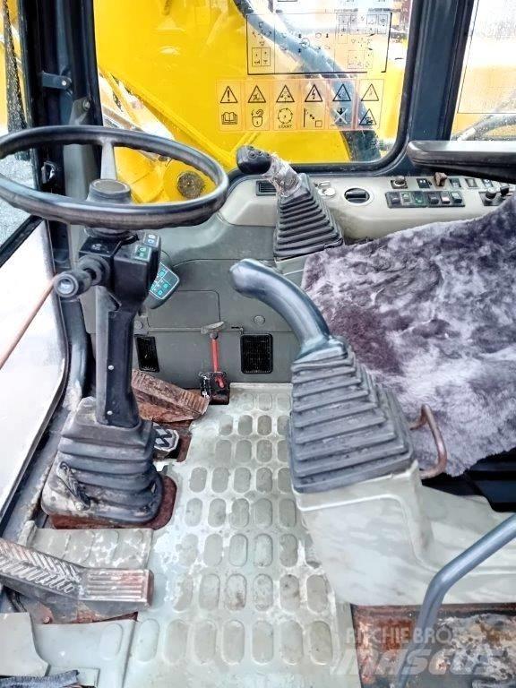 Komatsu PW 130ES-6K Pelle sur pneus