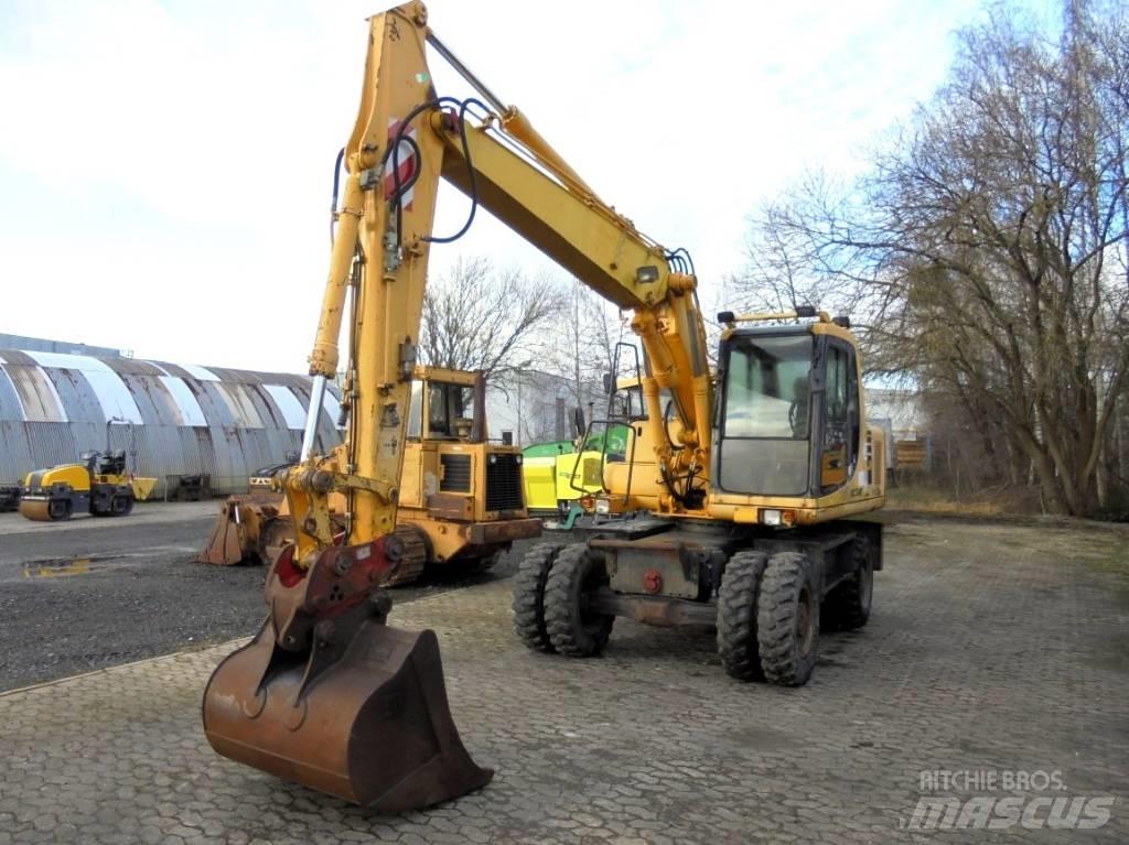 Komatsu PW 130ES-6K Pelle sur pneus