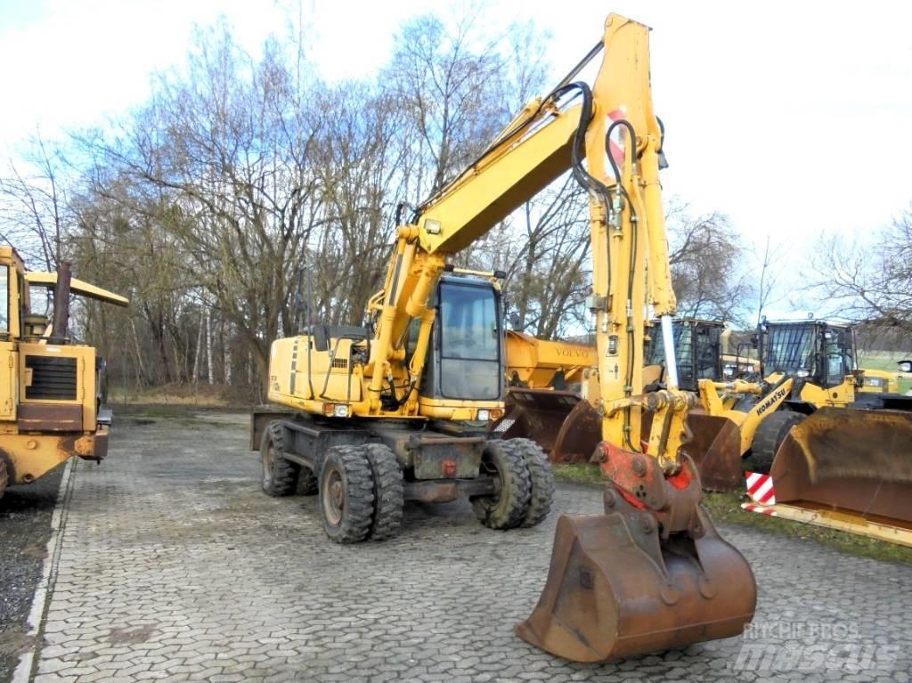 Komatsu PW 130ES-6K Pelle sur pneus