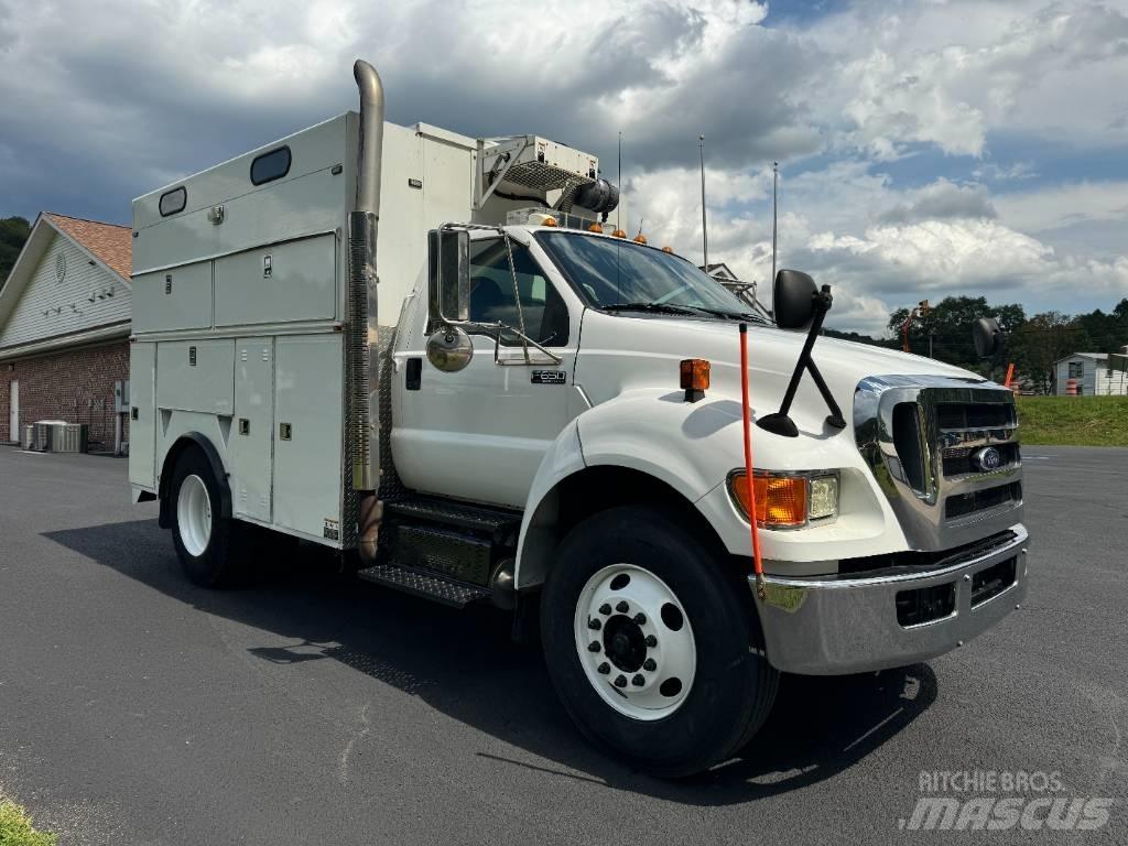 Ford F 650 Utilitaire benne