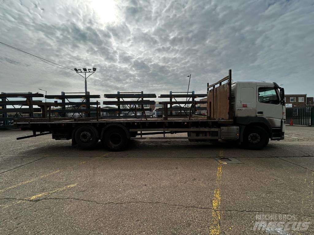 Volvo FM 330 Camion plateau