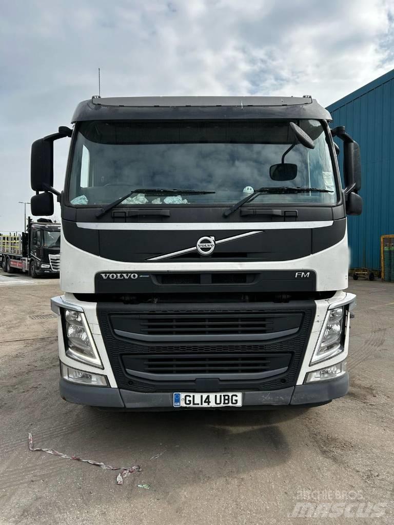 Volvo FM 330 Camion plateau