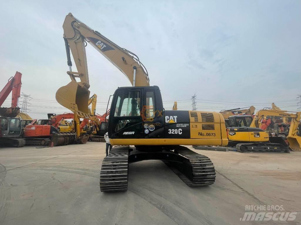 CAT 320 C Pelle sur chenilles